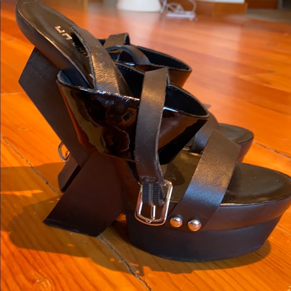 UNITED NUDE ABSTRACT WEDGE